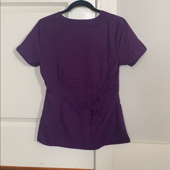 Purple scrub top - Picture 2 of 3